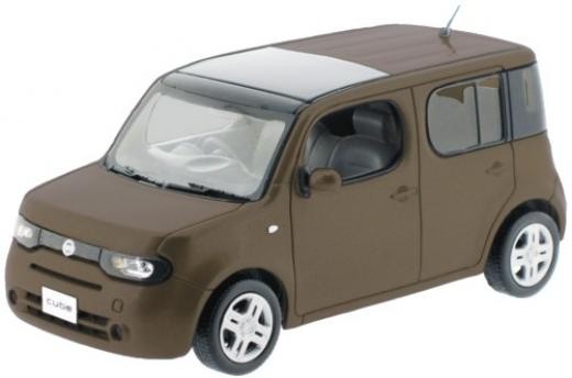 Macheta Auto Nissan Cube Bitter Chocolate 2009 1:43