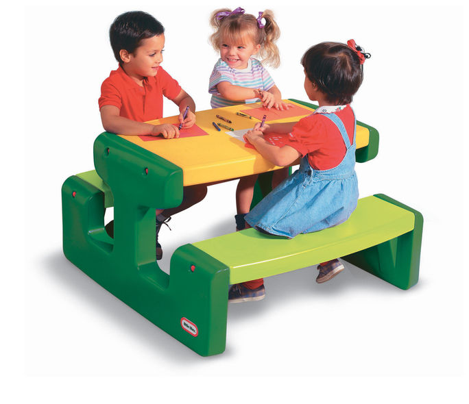 Masuta pentru picnic verde Little Tikes